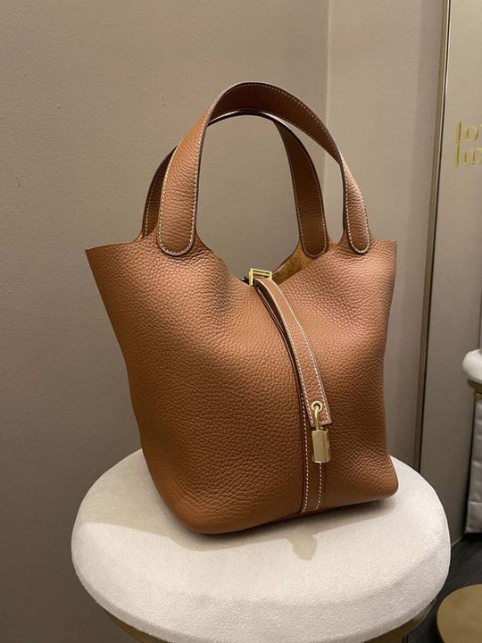 Xanthe Stylische Tasche mit Goldakzent