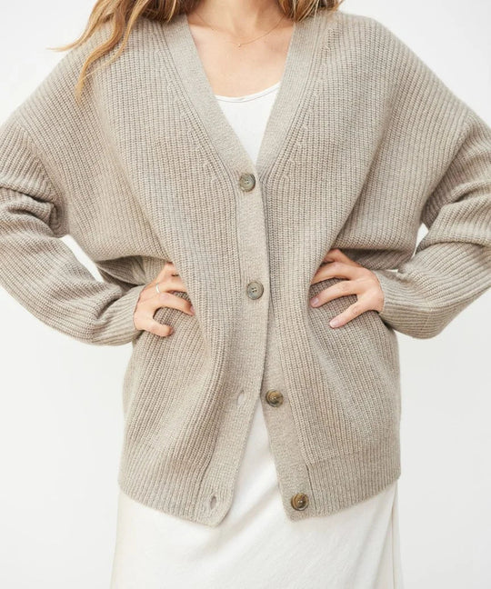 Annie Klassische Oversized-Strickjacke